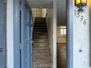 Photo #2: 2705295 Listing 