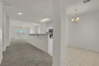 Photo #3: 2705298 Listing 