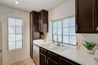 Photo #4: 2705312 Listing