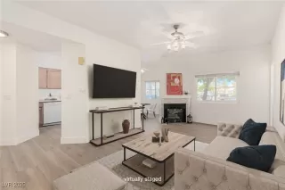 Photo #6: 2705323 Listing