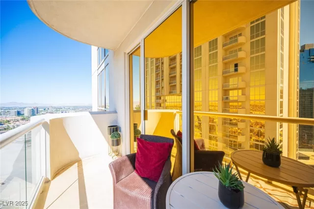 MLS: 2705326 Condo For Sale