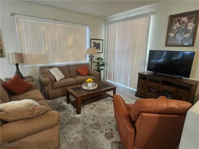 MLS: 2705333 Condo For Sale