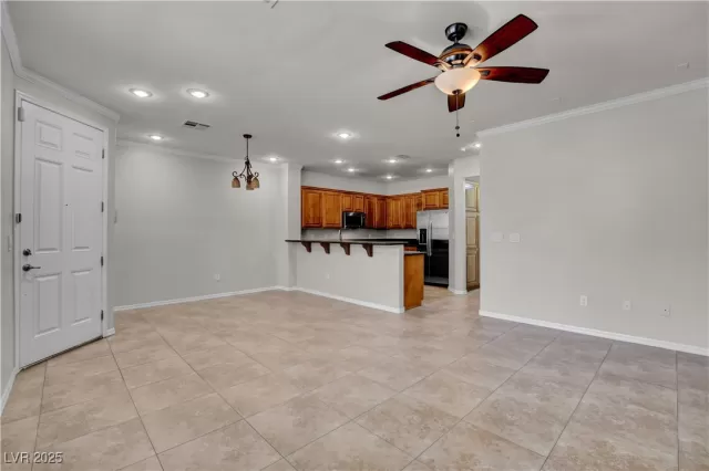 MLS: 2705337 Condo For Sale