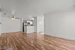 Photo #2: 2705347 Listing 