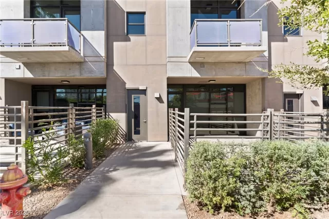 MLS: 2705355 Condo For Sale