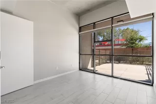 Photo #5: 2705355 Listing 