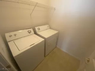 Photo #3: 2705391 Listing 