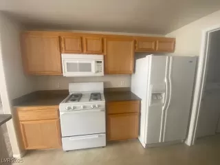 Photo #5: 2705391 Listing 