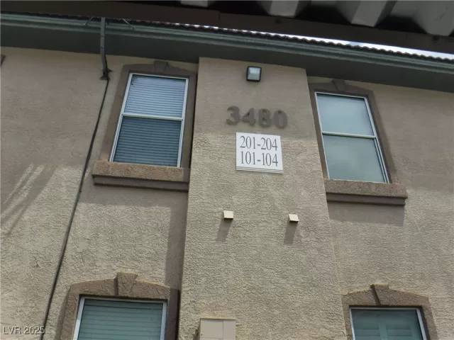 MLS: 2705398 Condo For Sale