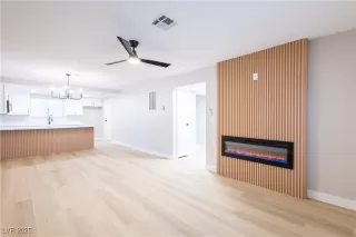 Photo #3: 2705430 Listing