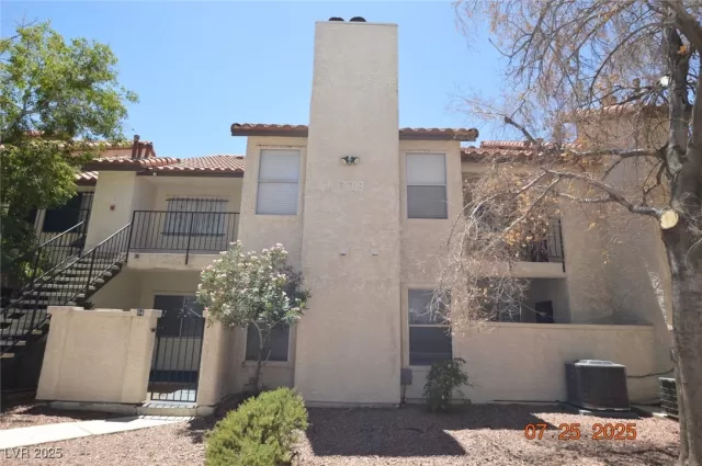 MLS: 2705435 Condo For Sale