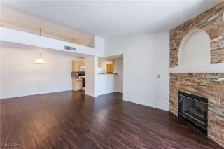 Photo #3: 2705443 Listing 