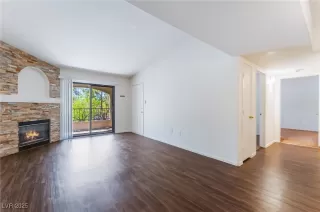 Photo #6: 2705443 Listing 