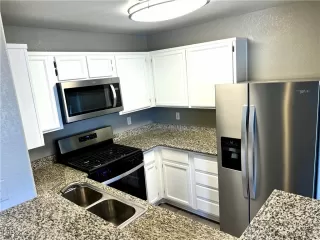 Photo #3: 2705469 Listing 