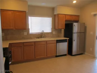 Photo #5: 2705471 Listing 