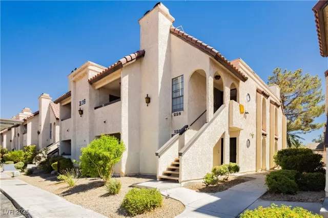 MLS: 2705475 Condo For Sale