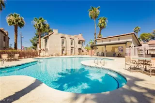 Photo #2: 2705475 Listing