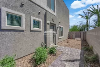 Photo #1: 2705512 Listing