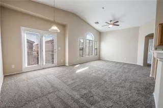 Photo #5: 2705538 Listing 