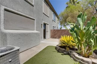 Photo #5: 2705554 Listing 