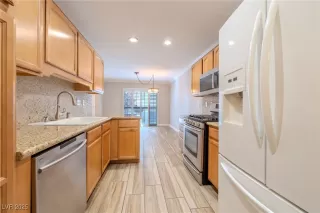 Photo #5: 2705555 Listing 