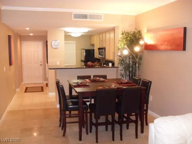 MLS: 2705572 Condo For Sale