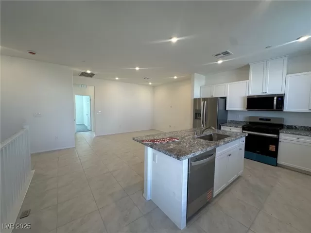 MLS: 2705577 Condo For Sale