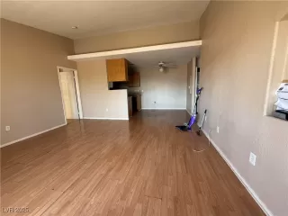 Photo #1: 2705584 Listing 