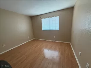 Photo #3: 2705584 Listing 