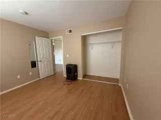 Photo #4: 2705584 Listing 