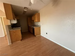 Photo #6: 2705584 Listing 