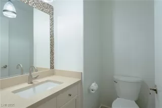 Photo #3: 2705615 Listing