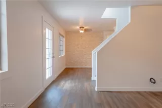 Photo #4: 2705615 Listing