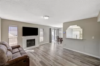 Photo #4: 2705635 Listing 