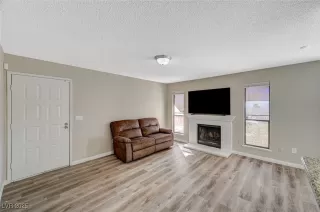 Photo #5: 2705635 Listing 