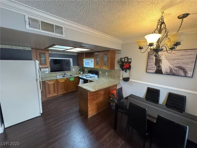 MLS: 2705638 Condo For Sale