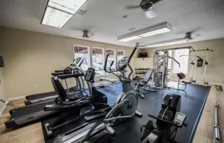 Photo #5: 2705658 Listing 