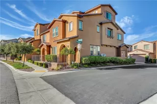 Photo #1: 2705662 Listing