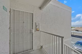 Photo #2: 2705667 Listing