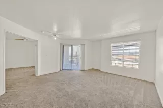 Photo #4: 2705667 Listing