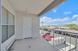 Photo #5: 2705667 Listing