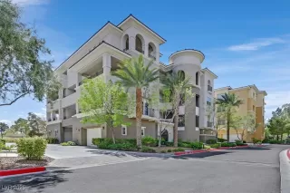 Photo #1: 2705674 Listing