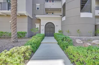 Photo #2: 2705674 Listing