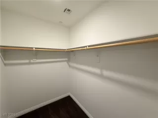 Photo #6: 2705733 Listing 