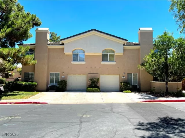 MLS: 2705803 Condo For Sale