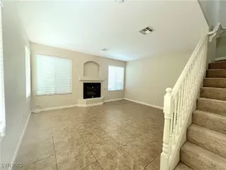 Photo #4: 2705803 Listing 