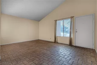 Photo #2: 2705804 Listing 