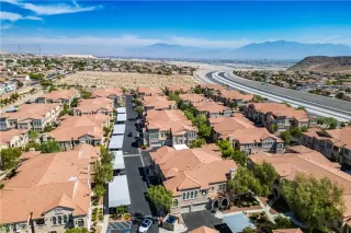 Photo #2: 2705810 Listing 