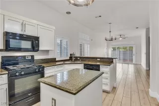 Photo #5: 2705811 Listing 