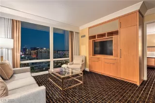 Photo #5: 2705813 Listing 